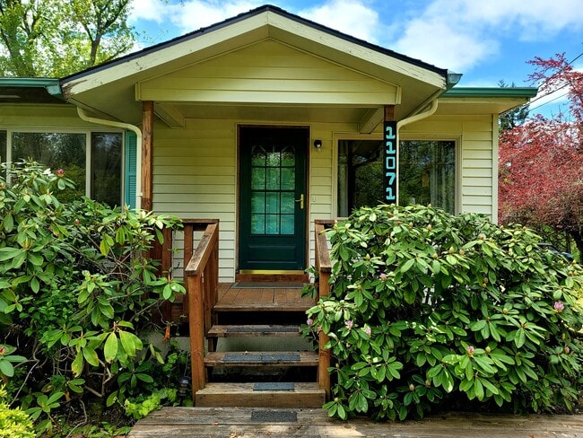 Building Photo - 11071 SE 242nd Ave