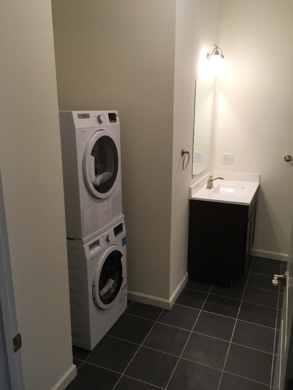 Building Photo - 49 Stone St