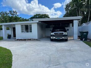 Building Photo - 6550 SW 53rd Terrace