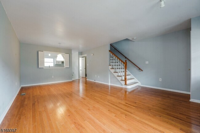 Foto del edificio - 777 Springfield Ave