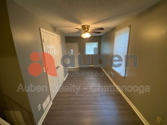 Foto del edificio - 3216 6th Ave