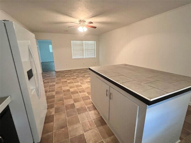 Foto del edificio - 1307 Dwinnell St