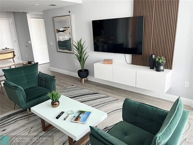Foto del edificio - 2681 N Flamingo Rd