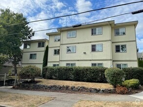 Building Photo - 301 26th Ave S