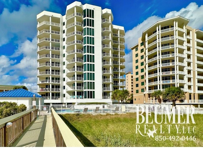 Building Photo - Upscale 3 BR 3 BA furnished Condo On the G...