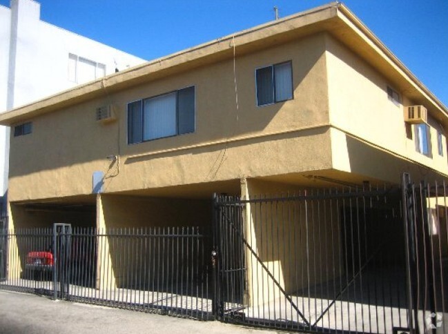 Building Photo - Cedros Apartments