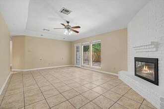 Building Photo - 7315 Foxside Ln