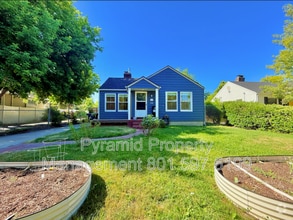 Building Photo - 262 Browning Ave