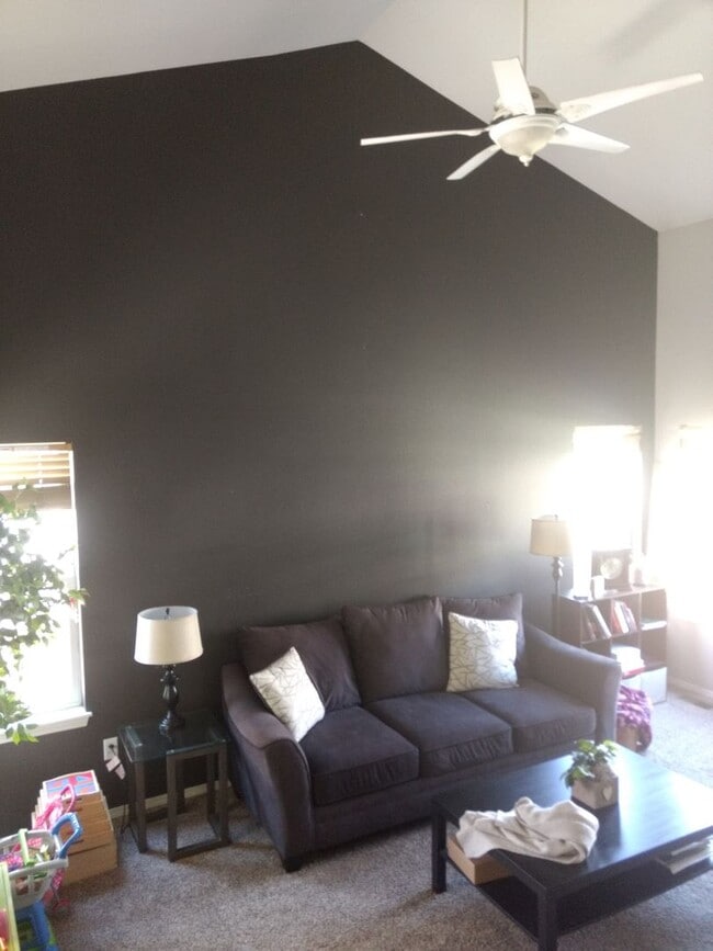 Foto del edificio - 6511 Stagecoach Ave