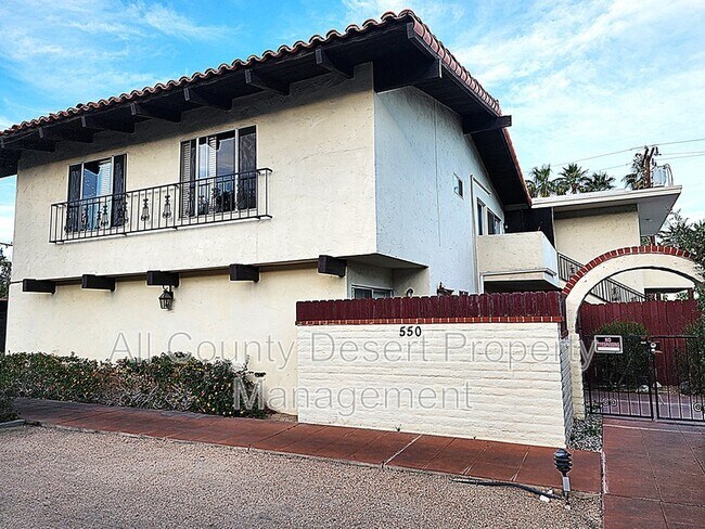 Building Photo - 550 El Cielo Rd