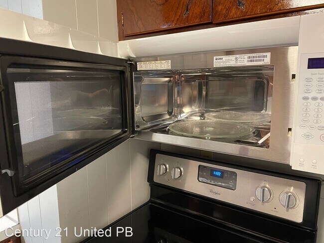 Foto del edificio - 3 br, 1 bath House - 2703 W. 26th Ave