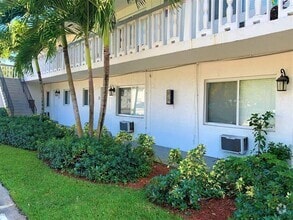 Building Photo - 701 SW 14th Ave