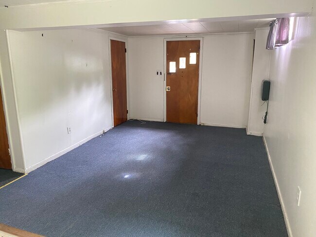 Building Photo - 3666 Carman Rd