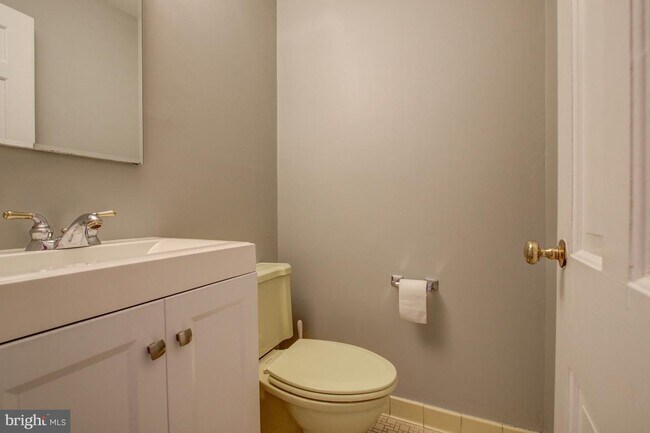 Foto del edificio - 5600 Beam Ct