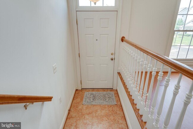 Building Photo - 6884 Witton Cir