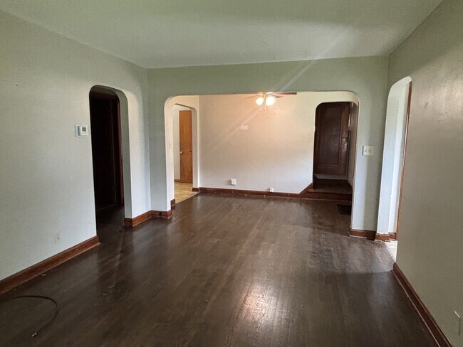 Foto del edificio - 1050 Clearview St NW