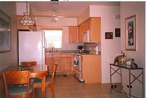 Building Photo - 513 Manatee Ct
