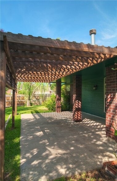 Foto del edificio - 1400 Front Royal Dr