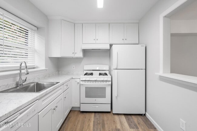 Foto del edificio - 30 Winged Foot Ln