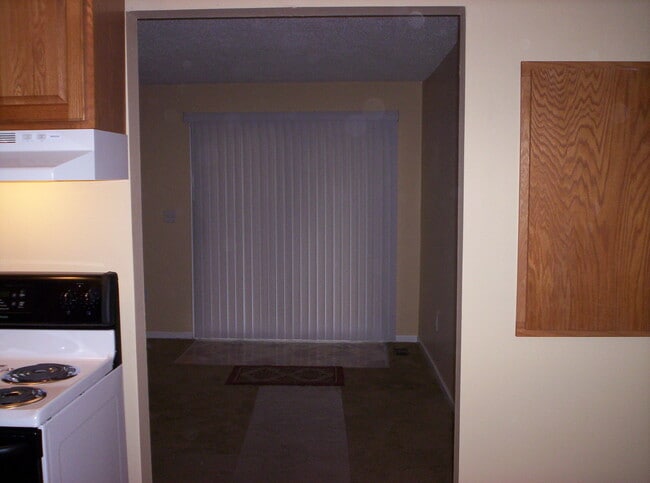 Building Photo - 1152 Rambling Rd