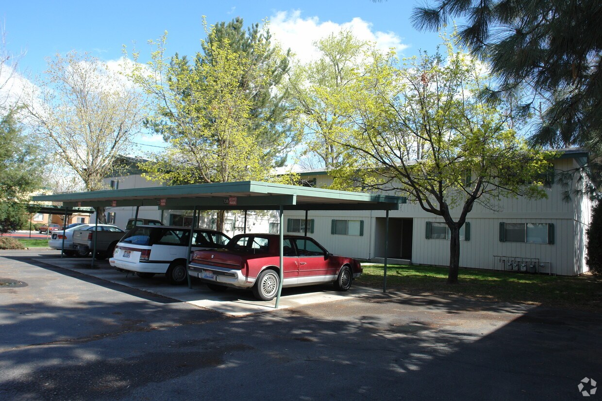 Foto del edificio - 721-781 W Belmont St