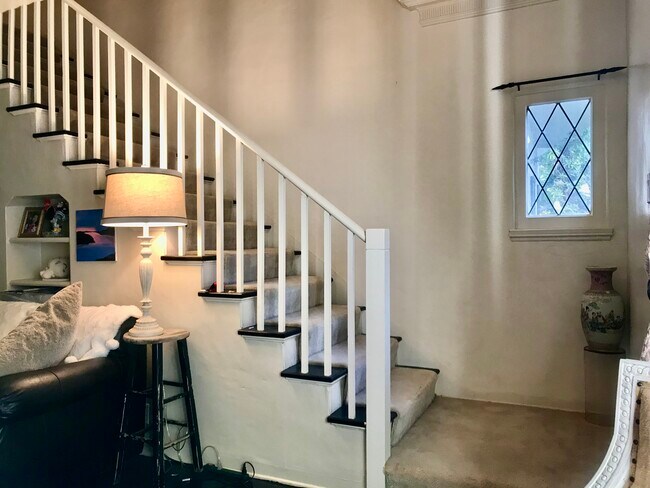 stairs - 10461 Ashton Ave