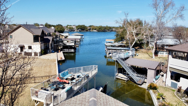 Building Photo - 412 Pecan Creek Dr