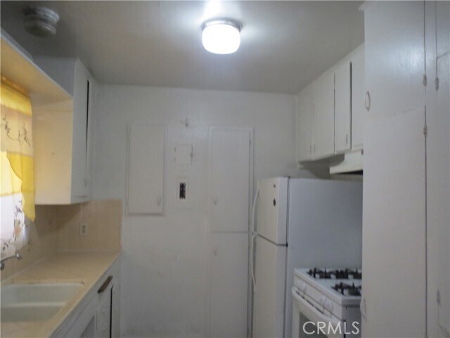 Foto del edificio - 16928 Central Rd