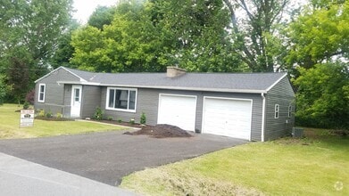Building Photo - 4582 Maiden Ln