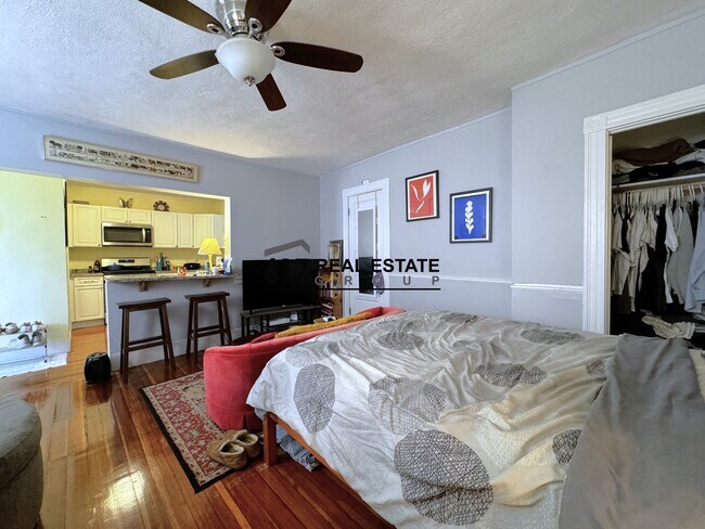 Foto del edificio - 237 N Harvard St