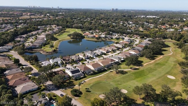 Foto del edificio - 9287 Coachhouse Ln