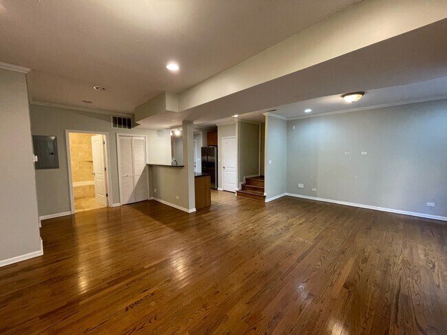 Foto del edificio - 1635 W Farwell Ave