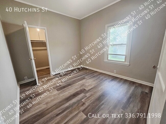 Building Photo - 40 Hutchins St
