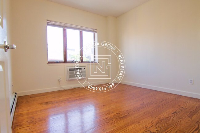 Foto del edificio - 364 S 3rd St