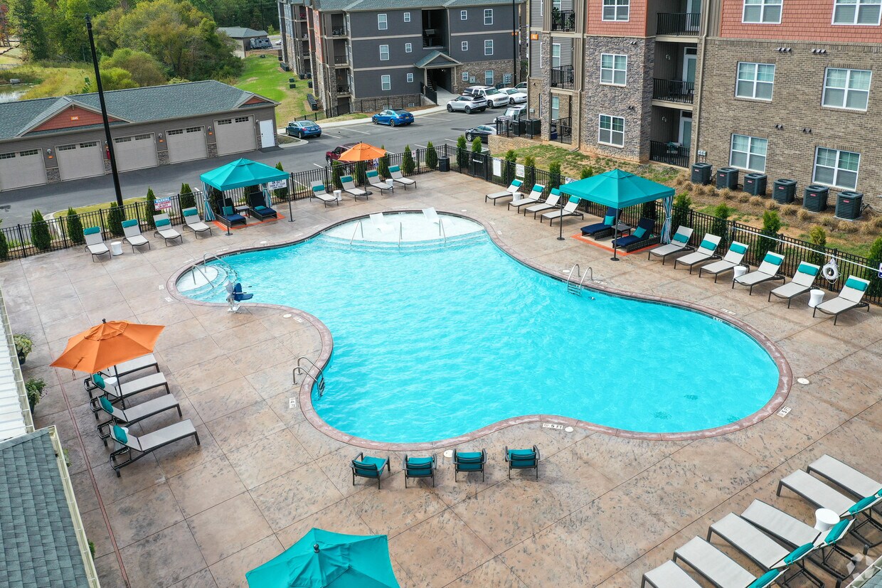 Evolve at Tega Cay Apartments in Fort Mill, SC