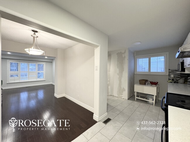 Building Photo - Spacious 4-Bedroom Upper-Level Apartment in Brampton