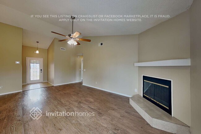 Foto del edificio - 207 Springview Dr