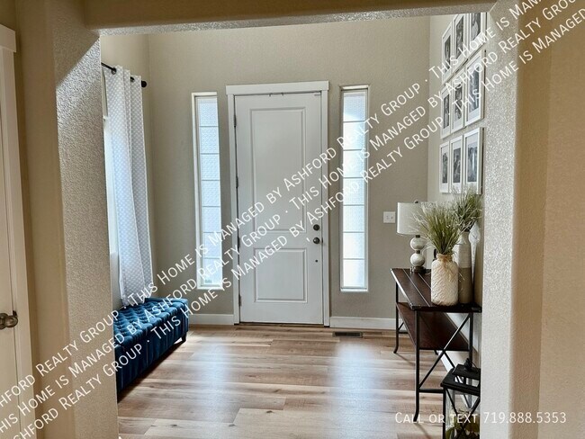 Foto del edificio - 7772 Wagonwood Pl