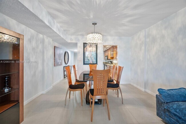 Foto del edificio - 3660 NE 166th St