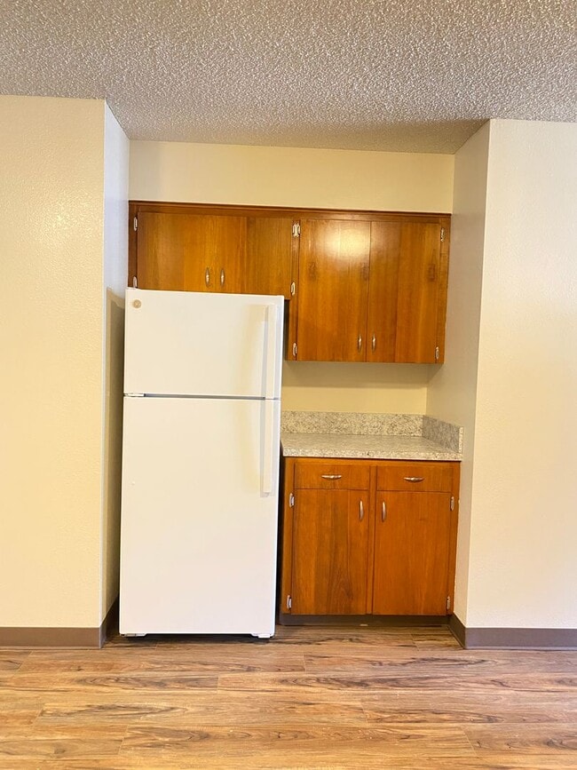 Building Photo - Cozy 2 Bedroom, 1 Bathroom Apartment in The Dalles