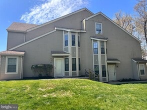 Building Photo - 806 Barry Ct