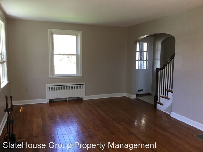 Building Photo - 3 br, 1 bath House - 616 March St