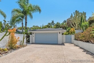 Building Photo - 2841 Cacatua St