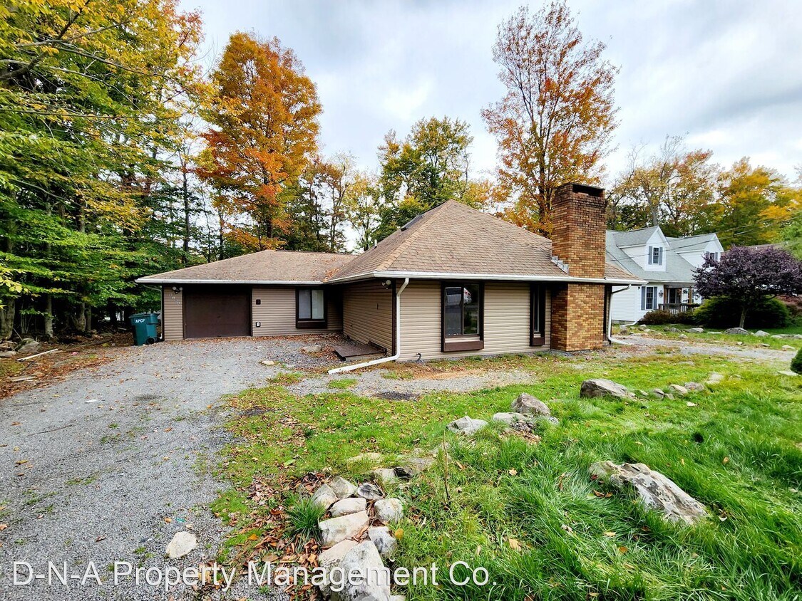 Primary Photo - 4 br, 2 bath House - 4624 Burnside Drive (...