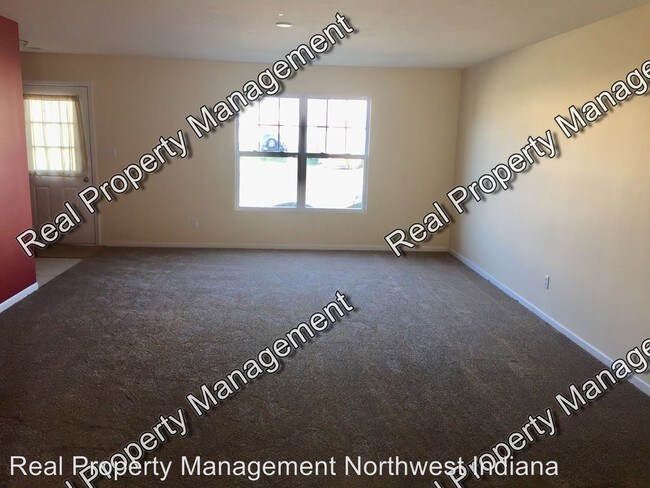 Building Photo - 3 br, 1.5 bath House - 10401 Paramount Way