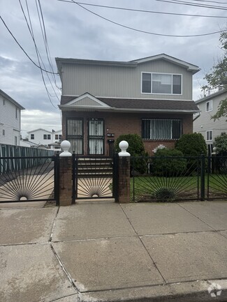 Building Photo - 17814 146th Ter