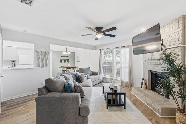 Foto del edificio - 2162 E Arkansas Ln