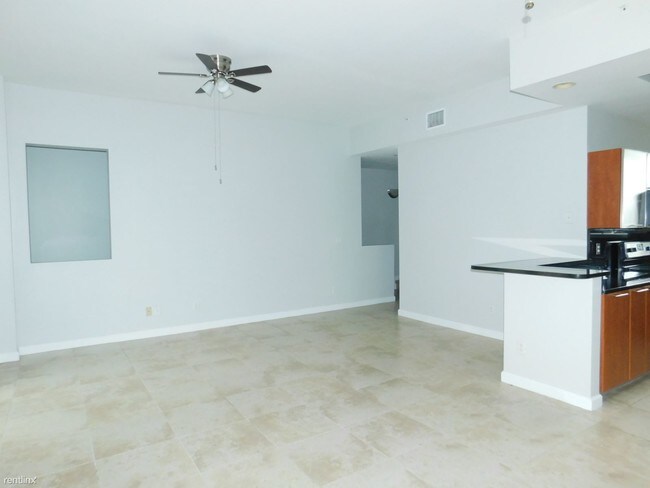 Building Photo - 2 br, 2.5 bath Townhome - 2307 Vintage Dr