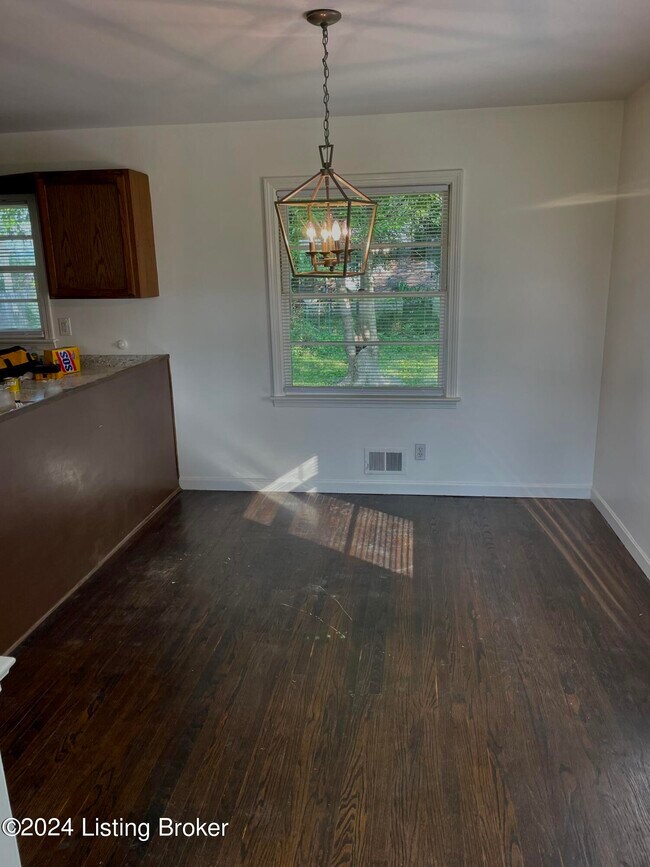 Foto del edificio - 2612 Harmony Rd