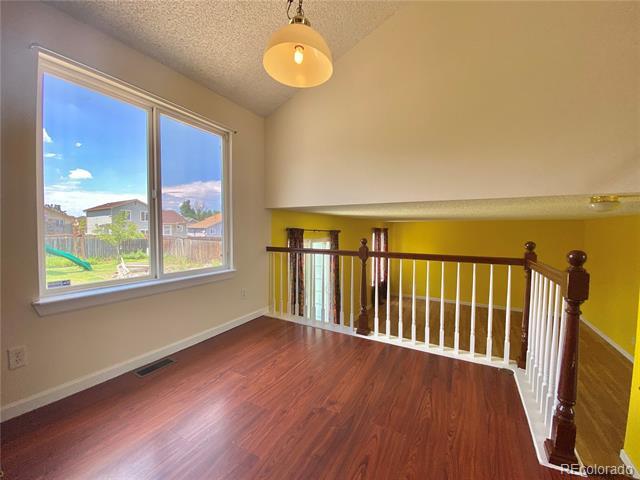 Building Photo - 5067 Deephaven Ct